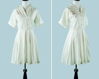 1950's Shirt Dress - Hand Painted Baton Twirler - 50's Off White Dress - Cuffed Sleeves - Collar