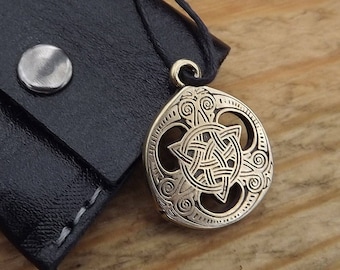 Protection Amulet, talisman amulet,Celtic TRISCEL Necklace