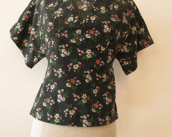 Betsey Johnson Alley Cat kimono style cotton top-Size XS