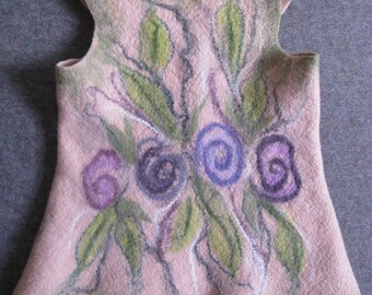 Vest "Altrosen". Hand felted, Merino wool