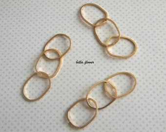 Open rose light gold round connector 3.2 cm
