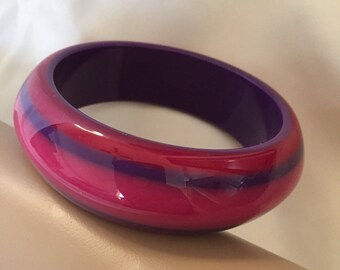 Vintage Bangle, Early Plastic Bangle, Pink Bangle, Purple Bangle, Fuschia Bangle, Modern Bangle, Chunky Bangle, Lovely Condition
