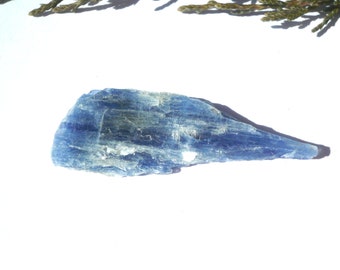 Raw kyanite Blue kyanite Kyanite stone Kyanite Crystal Natural kyanite Mineral specimens Healing Crystals and Stones 8 g