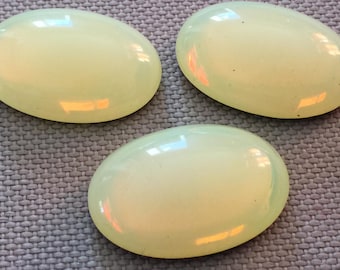 3 Vintage Glass Cabochons Creamy Opal Yellow Goldfoil Flatback Stones 25/18mm