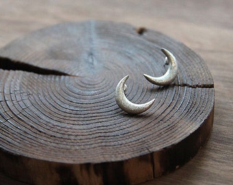 Sterling Silver Moon Earrings, Bold Crescent Moon Jewelry, Silver Crescent Moon Post Earrings, Moon Lover Gift, Everyday stud Earrings