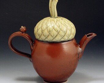 Hand Thrown, Stoneware, Acorn Teapot, SHIPPING INCLUDED
