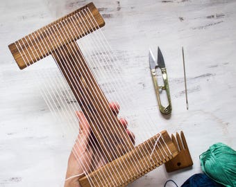 Weaving loom, travel weaving loom, weaving tools, wood loom, weaving set