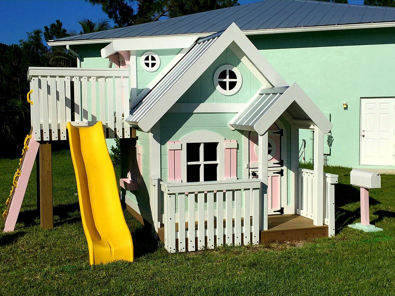 The Sweetheart Playhouse By Imagine That Playhouses!   YouTube