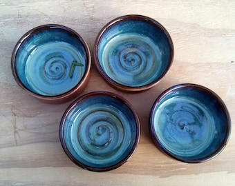 Stoneware ramekin with sea blue glaze interior