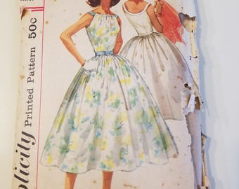Vintage 1960s Simplicity Dress Pattern #2105