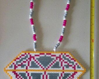 Dripping diamond necklace
