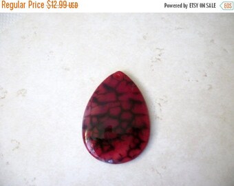 ON SALE Vintage Dragon Vein Agate Gemstone Pendant 30117