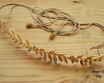 Gold belt topped with silk cord/gold Belt