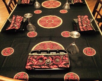 Tablecloth table 6 seater and 6 assorted towels