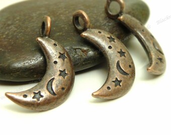10 Moon Charms (3D and Double Sided) 19x12mm Antique Copper Tone Metal - Pendants - BC27