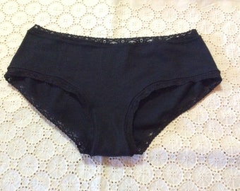 30% OFF Black Organic Cotton/ Hemp Boyshort Size Medium