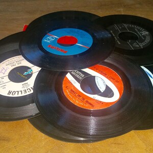 50's Genre Vintage 7" 45 RPM Vinyl Records DIY Arts & Crafts Or Listen Lot of 20