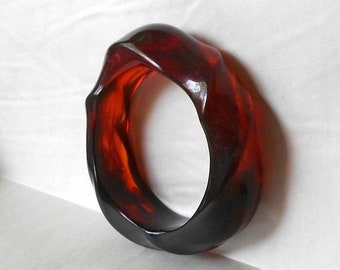 Vintage Chunky Lucite Bangle Bracelet Dark Honey Rootbeer Twist Bakelite Era