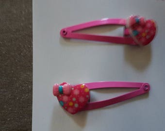 Spring hearts bow