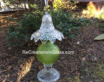 Garden art. Garden totem. Glass totem. Assembled glass sculpture suncatcher.