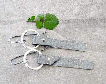 silver drop earrings, metalwork earrings, minimalist jewelry, fine silver rings, modern drop earrings