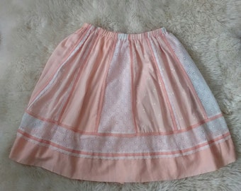1960s Pink Eyelet Lace Bow Print Skirt S/M