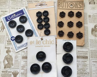 B54 Lot of 5 vintage carded buttons Costumemakers Le Chic Ultra Kraft brown black sewing collecting