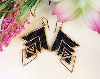 Black earrings,Statement Earrings, Geometric jewelry, Arrow earrings, Gift for her,Hypoallergenic,Seed bead earrings, Summer jewelry, Gold