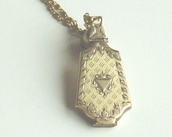 Antique Victorian Locket Gold Filled Engraved Victorian Locket Antique Yellow Gold Filled Locket Pendant Picture Pendant Necklace c1910 OOAK