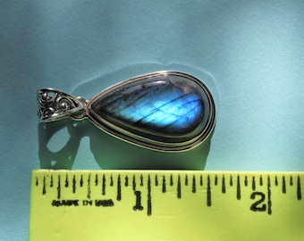 Blue firelight Labradorite pendant