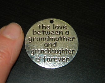 New 2/pc STATEMENT VERSE THE Love Between Grandmother, Granddaughter Silver-tone Round Pendant Charm 32mm