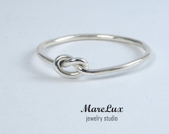 Thin Knot Silver Ring, Tiny Knot Ring, Little Tie the Knot Ring, Promise Ring, Bridesmaid Ring, Best Friend RIng, Mothers Ring