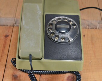 Working phone Rotary phone Retro phone Old rotary telephone Dial phone TA-700 made in Bulgaria 1983 working Green phone Resprom telephone