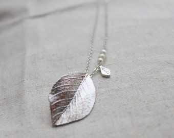 Modern Leaf Necklace - S2035-1