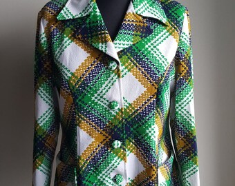 Vintage 1970s Abstract Western Plaid Blazer Style Top with Fabric Covered Buttons, Large Collar, Two Front Pockets and Tapered at the Sides