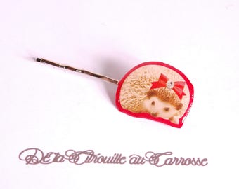 Hedgehog, red hair clip
