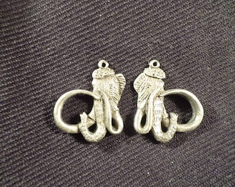 Wooly Mammoth head Earring new