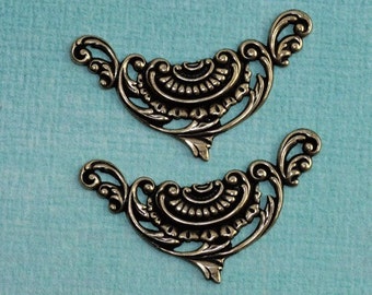 2 Brass Ox Filigree Corners 1171