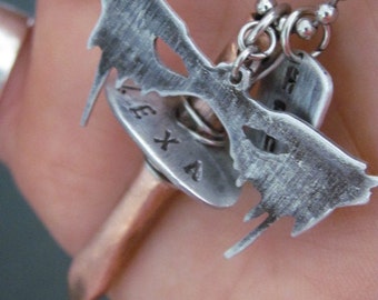 Lexa, Lexa 100, Commander Lexa, Heda, The 100, Lexa, The 100 Lexa, Lexa the 100, The 100 tv Show, Clexa, Sword Lexa, Necklace Lexa, Clarke