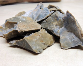 1 Pound of Rough Natural Flint and Chert rocks, Fire starter, Vase Filler, Rock or Natural History Collection, Assemblage, Mixed media