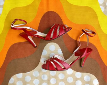 Vintage 1970s red open toe ankle strap lace up pumps retro 70s kitten heels peep toe cut out strappy sling back heels vegan man made 7.5B