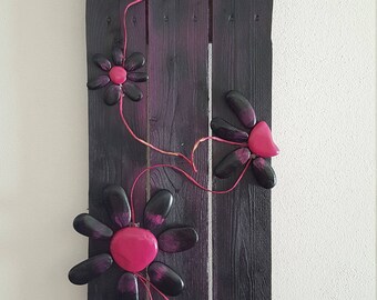 Pebble Art Magenta Flower