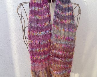 17008 - Handknit scarf