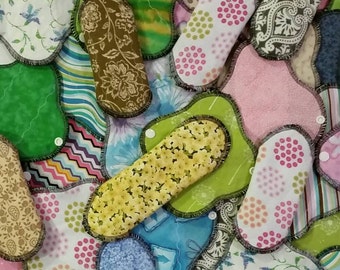 Set of 5 - 6", 8" or 10" Thin Cotton or Flannel Topped Panty Liners With Wings, Random Prints