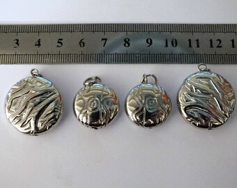 4 beads puffy - two sizes