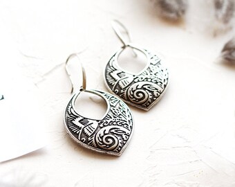 Silver dangle earrings for Woman, Birthday gift for Daughter in law gift, Boho earrings silver, Artisan jewelry, Original earrings for Girl