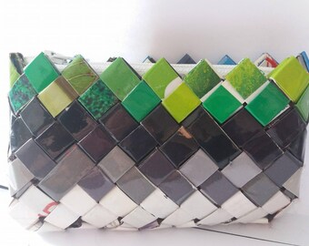 Wallet made of 100% handmade, eco-friendly recycled paper (blue and green)
