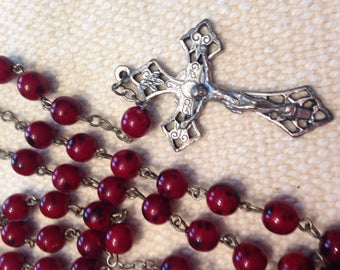 VINTAGE ROSARY Red Glass Beads Catholic prayer beads and crucifix