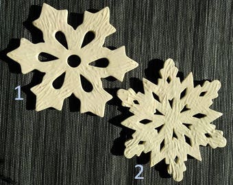 Ceramic trivet snowflake, textured white trivet, hot plate