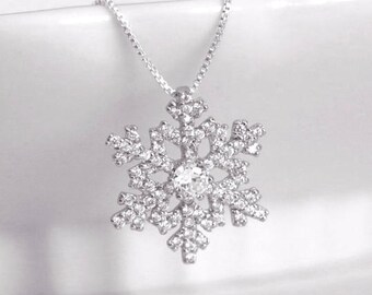 Snowflake Necklace, Sterling Silver Snowflake Necklace, Winter Wedding Necklace, Christmas Necklace, Christmas GIft, Gift for Daugther
